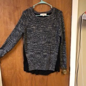 Medium Long Sleeve Loft Sweater